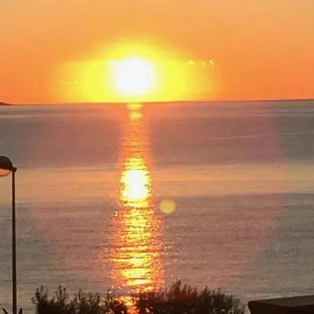 לינה וארוחת בוקר Sunrise 3*